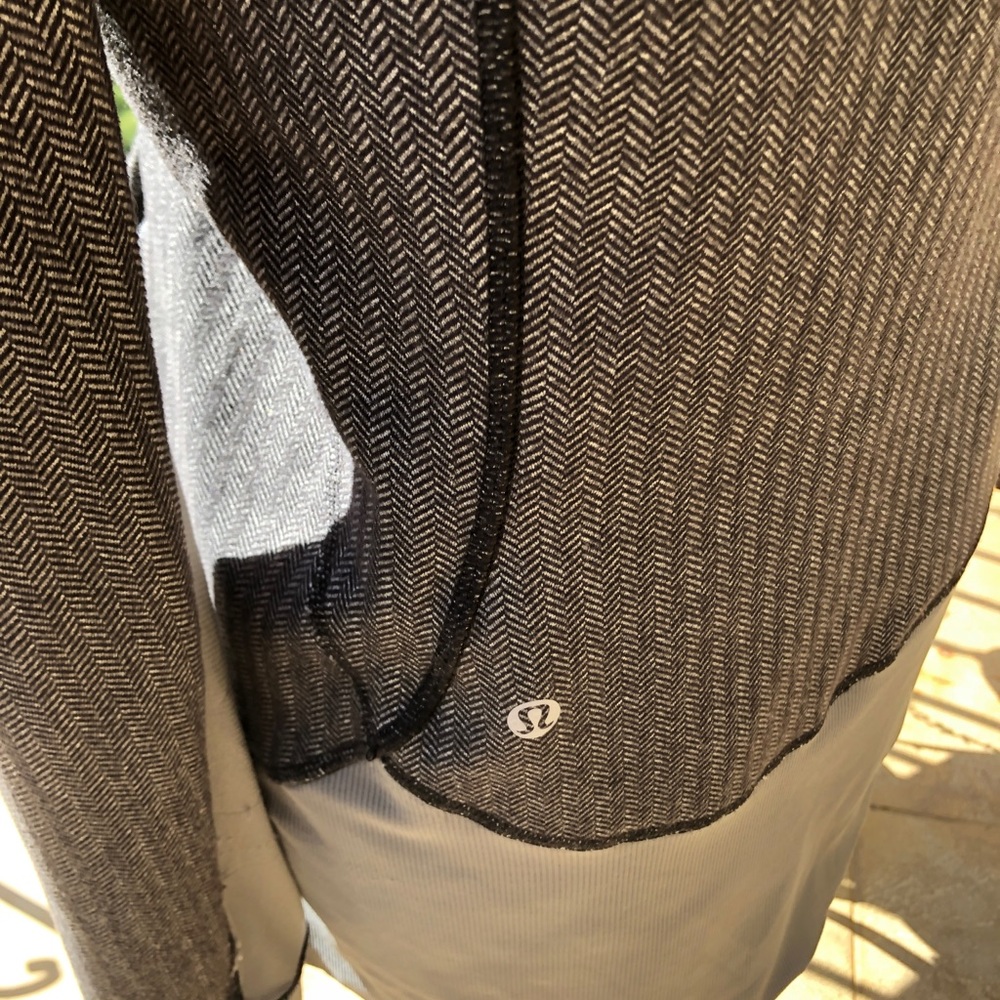 Lululemon jacket! - Picture 5 of 5